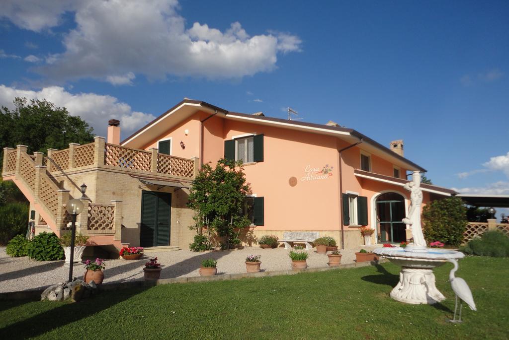 Апартаменты Casa Adriana Пенне Экстерьер фото